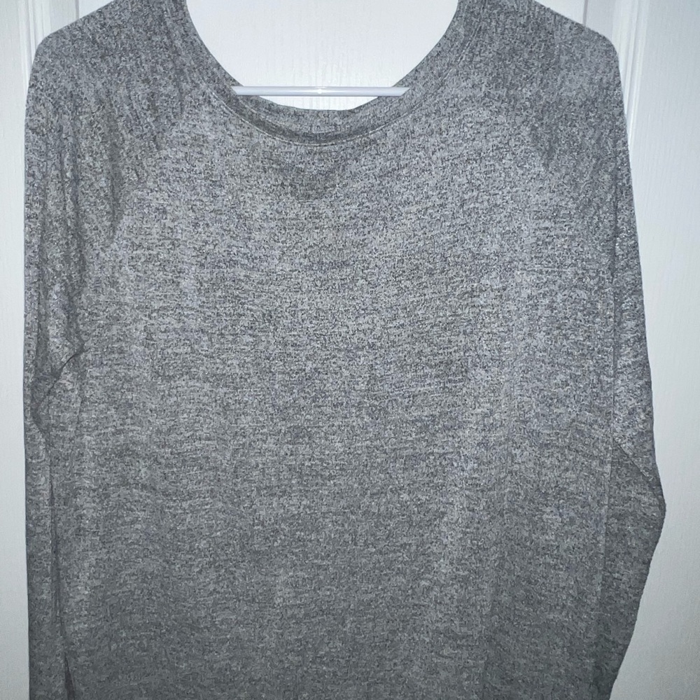 cute layering sweater !!
